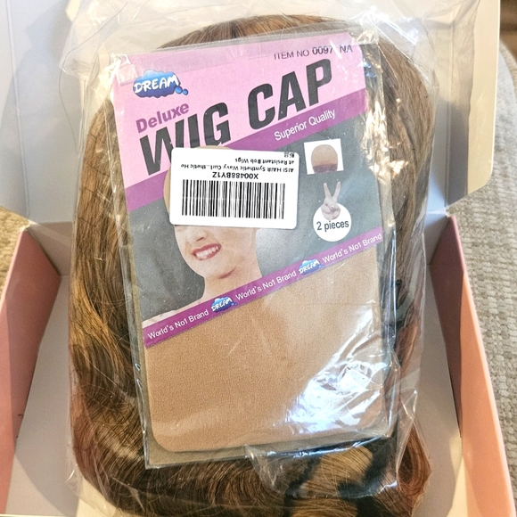 NWT'S - HELLO BEAUTIFUL BEAUTY WIGS - Synthetic Wavy Bob - Heat Resistant - Picture 5 of 5